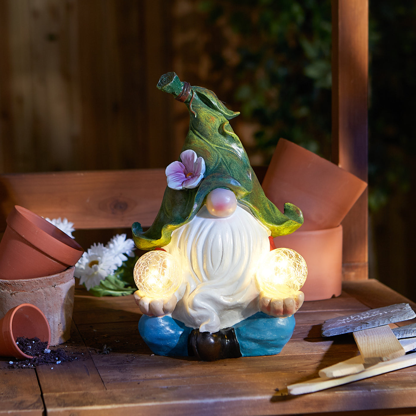 (image for) GNOME MEDITATING SOLAR STATUE