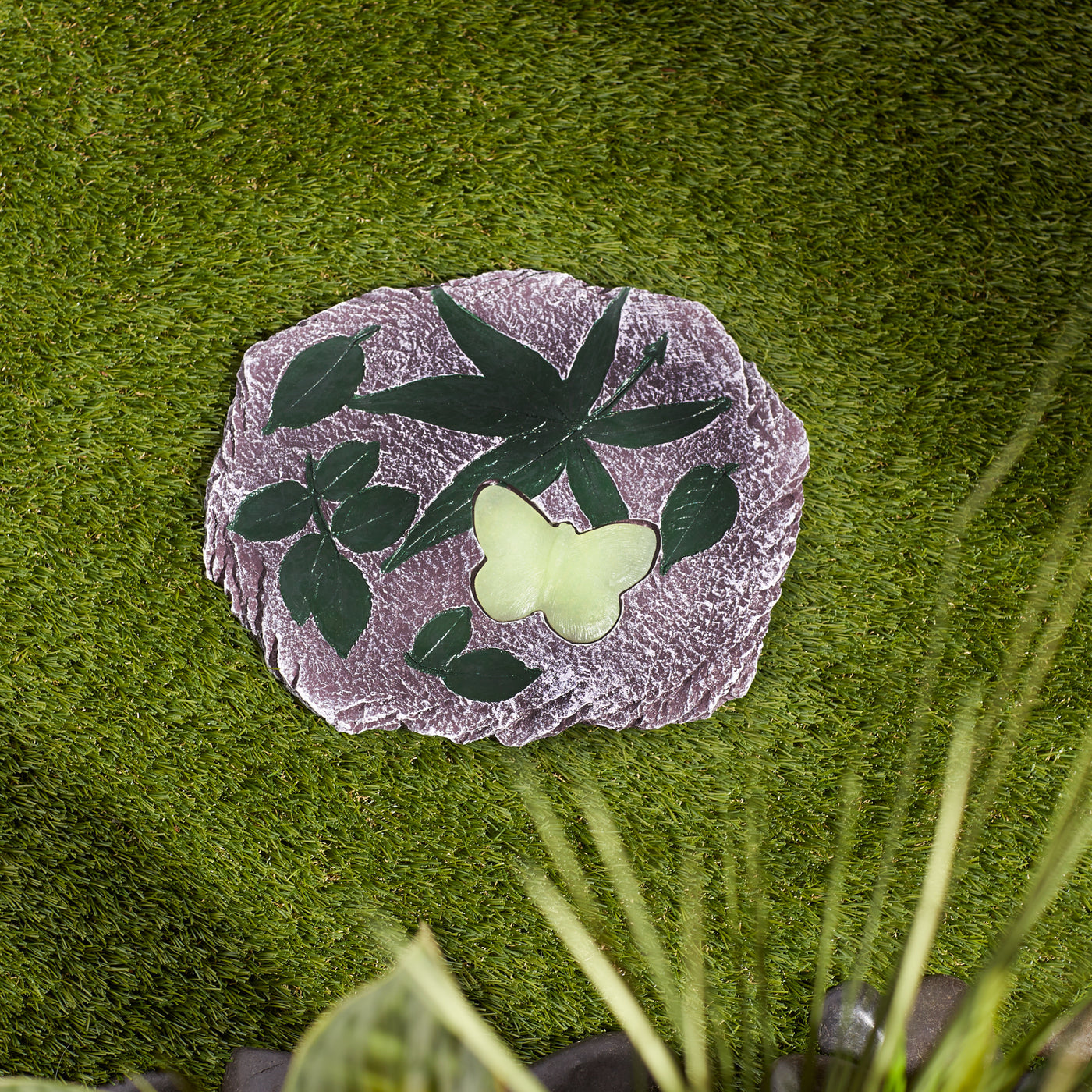 (image for) BUTTERFLY GLOWING STEPPING STONE
